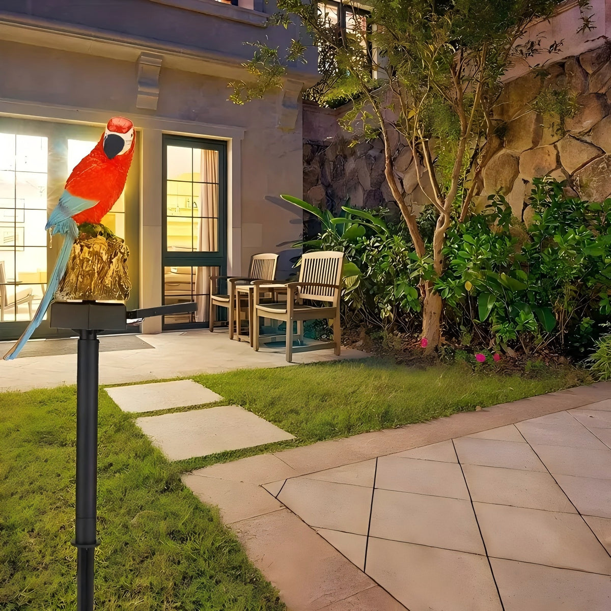 ZOEYKIMLO Solar Outdoor Parrot Lights, Garden Solar light Decoration, Outdoor Solar Light Crafts Animal for Patio Garden Pathway Lanscape, Red, 2Pack